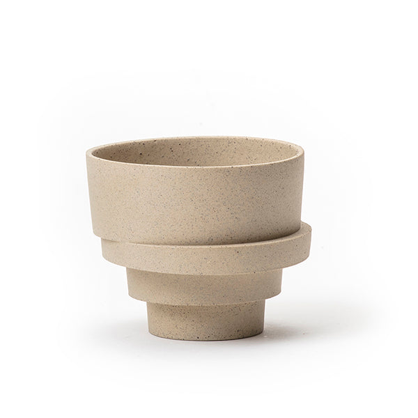 The small stacked flowerpot